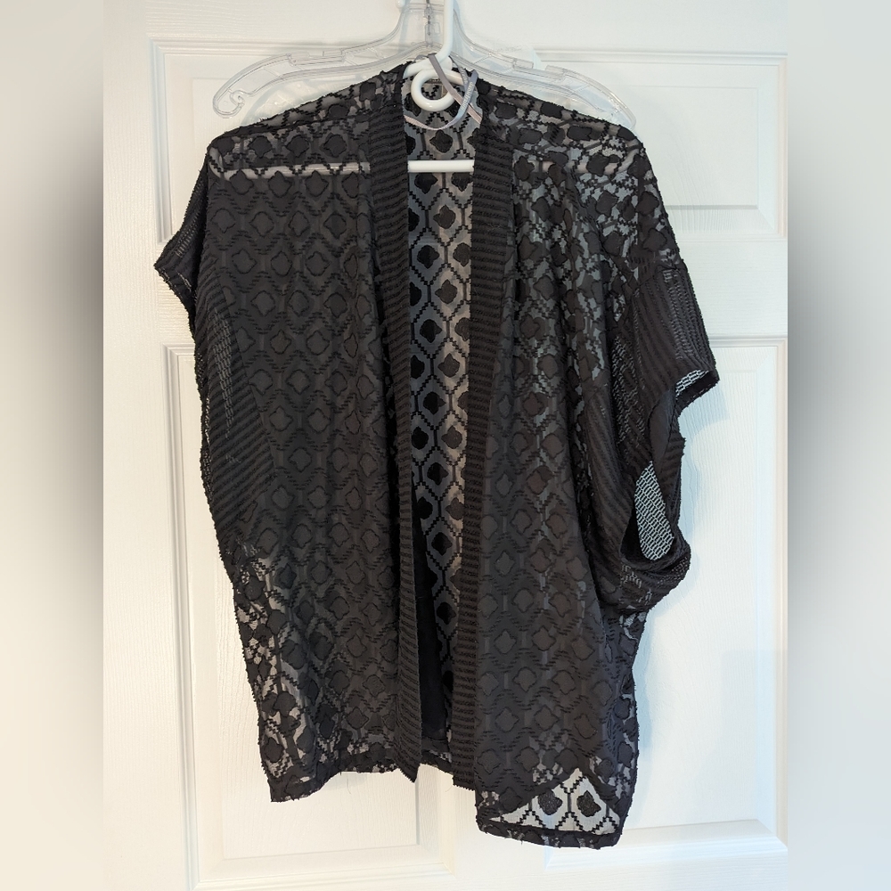 Daniel Rainn | Faye Textured Kimono | Black | Small